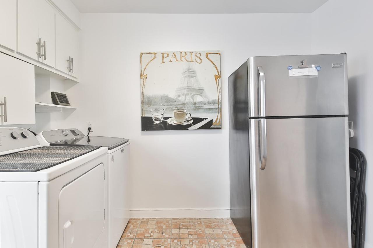 Free Parking In Beautiful Lachine Apartamento *