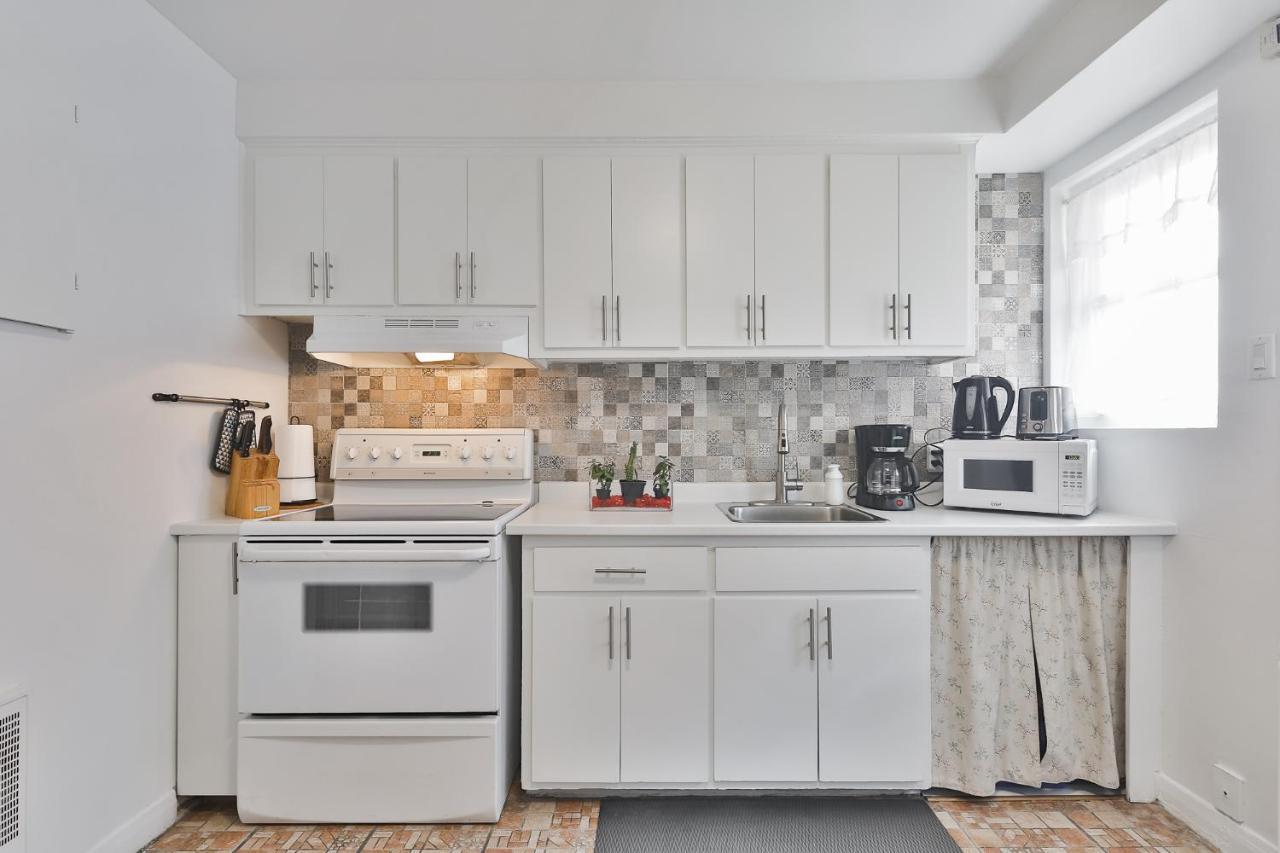 Apartamento Free Parking In Beautiful Lachine