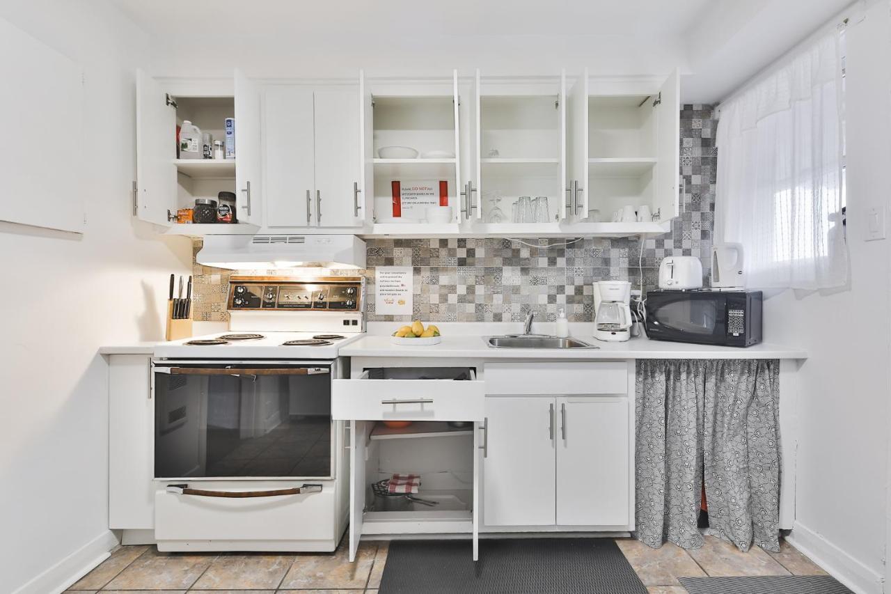 Free Parking In Beautiful Lachine Apartamento *